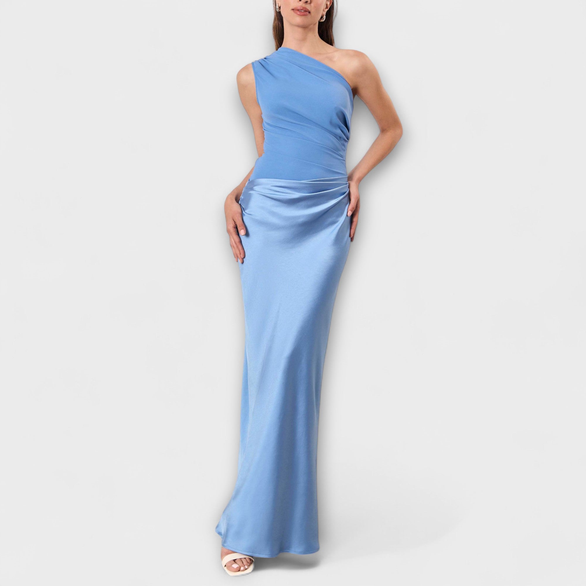Karina | Elegant Og Stilfuld Asymmetrisk Kjole