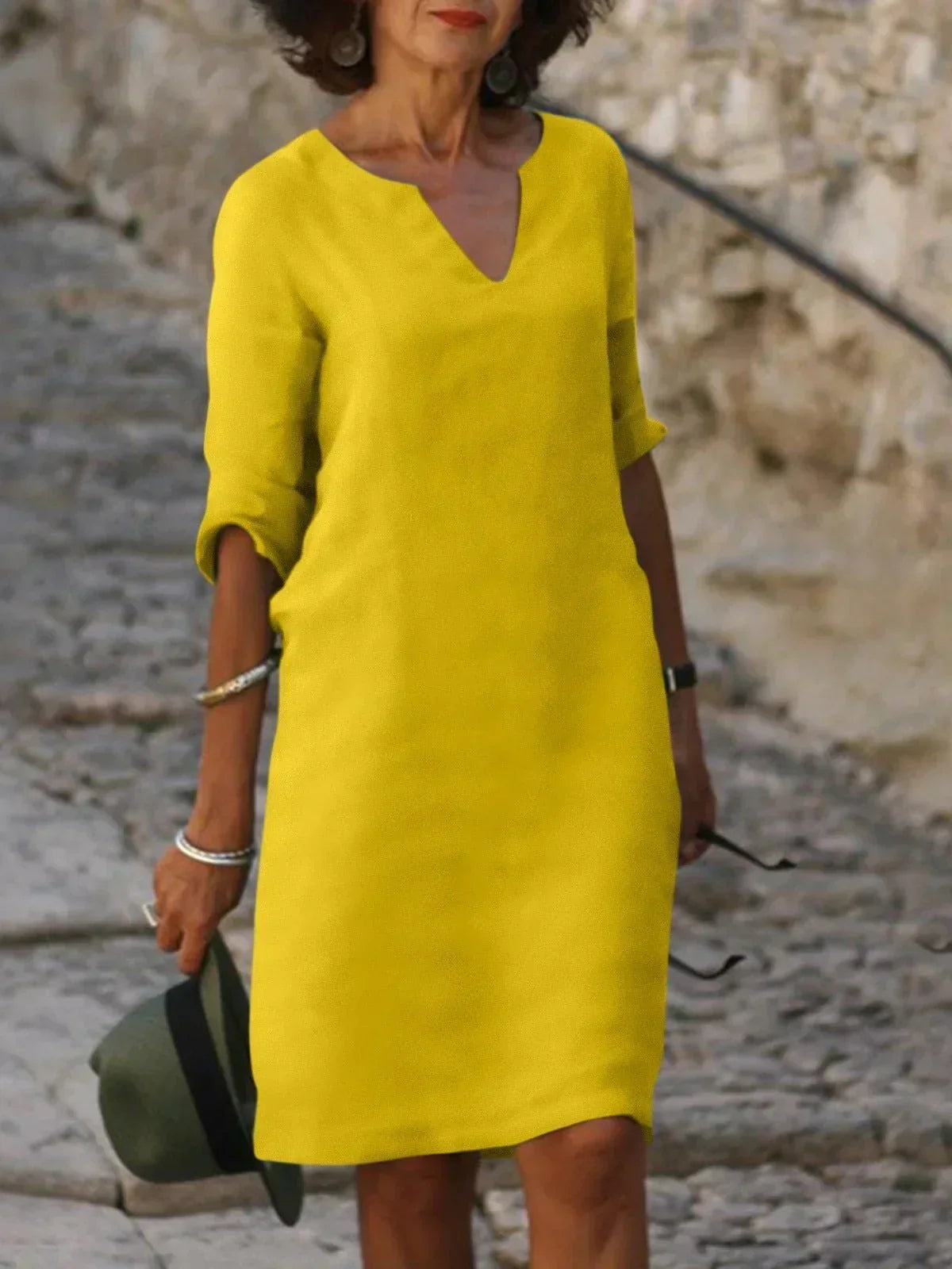 Josette | Elegant kjole med V-hals